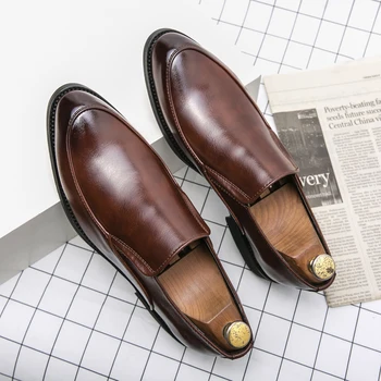 Дизайнерская брендовая мужская обувь из натуральной кожи, мужская деловая повседневная обувь с заостренными краями, мужская обувь для вождения в британском стиле, мужские лоферы